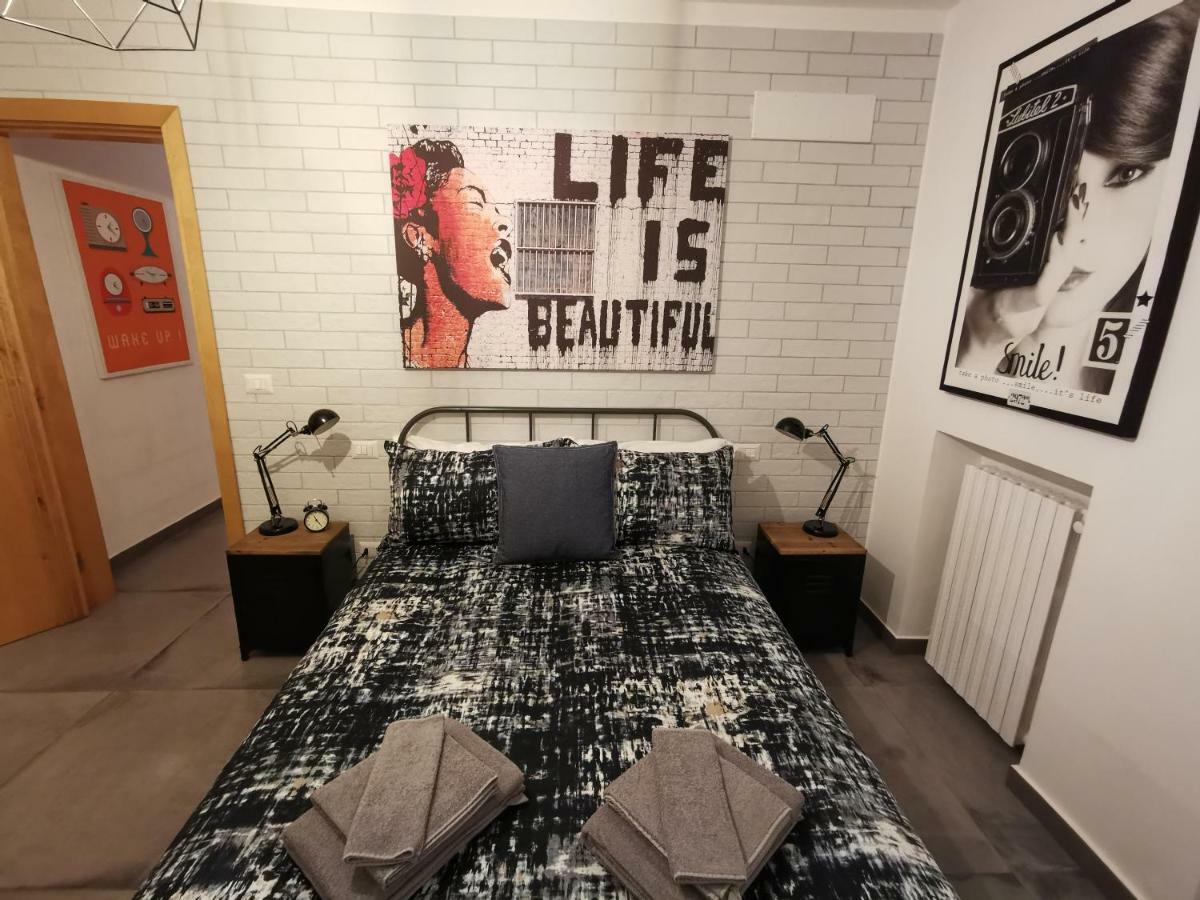 The Black Dog House Valenzano Bagian luar foto